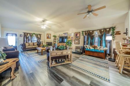 2937 Mayfair Lane, Lancaster, Texas 75134