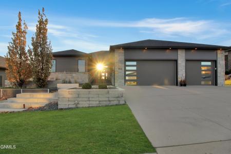 3622 Valley Drive, Bismarck, North Dakota 58503