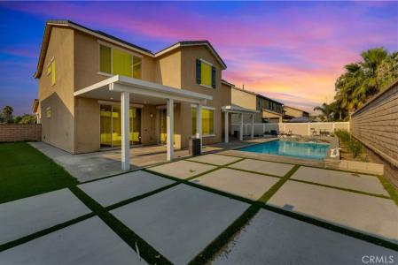 13163 Early Crimson Street, Eastvale, 加州 92880, 美國