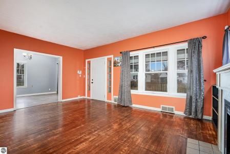 739 California Street, Alma, ミシガン 48801, アメリカ合衆国