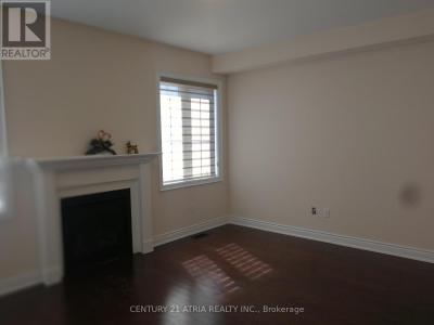 37 LADDER CRESCENT, East Gwillimbury (sharon), Ontario L9N 0N8, Canada