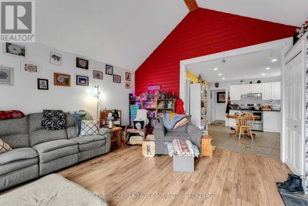 336 ELLIOTT AVENUE, Kingston (east Of Sir John A. Blvd), Ontario K7K 2R3, Kanada