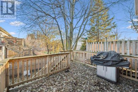 126 FORFAR STREET EAST, Centre Wellington (fergus), Ontario N1M 1B2, Canada