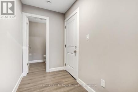 846 WATER STREET, Woodstock (woodstock - South), 온타리오주 N4S 1S7, 캐나다