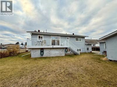 800 24TH AVENUE NORTH, Cranbrook, קולומביה הבריטית V1C 6G8, קנדה