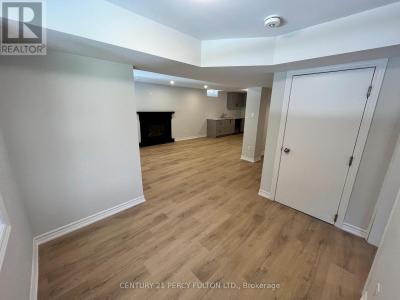 445 PRESTWICK DRIVE, Oshawa (mclaughlin), 安大略省 L1J 7R2, 加拿大