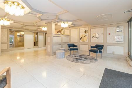 1370 BEACH DR, Oak Bay, Britanya Kolombiyası V8S 2N6, Kanada