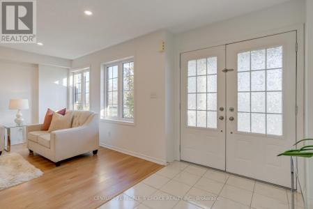 166 BRITANNIA AVENUE, Oshawa (windfields), オンタリオ L1L 0G9, カナダ