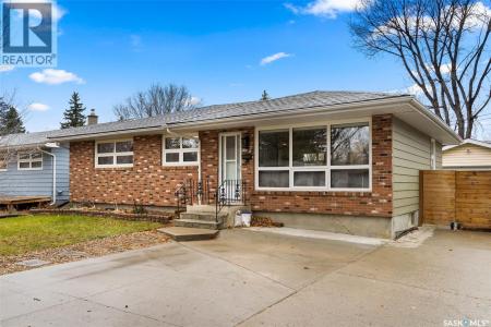 97 DARKE CRESCENT, Regina, Saskatchewan S4S 3Y1, Canada