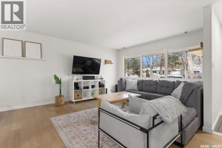 97 DARKE CRESCENT, Regina, Saskatchewan S4S 3Y1, Canada