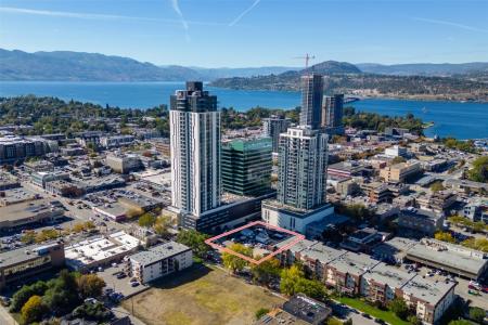 1464-1476 BERTRAM STREET, Kelowna, ブリティッシュコロンビア V1Y 2G3, カナダ