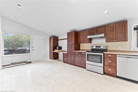 366 DALE CRESCENT, Waterloo, Ontario N2J 3Y7, CANADÁ