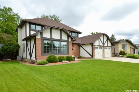 230 DORE CRESCENT, Saskatoon, Saskatchewan S7K 4X9, Canada