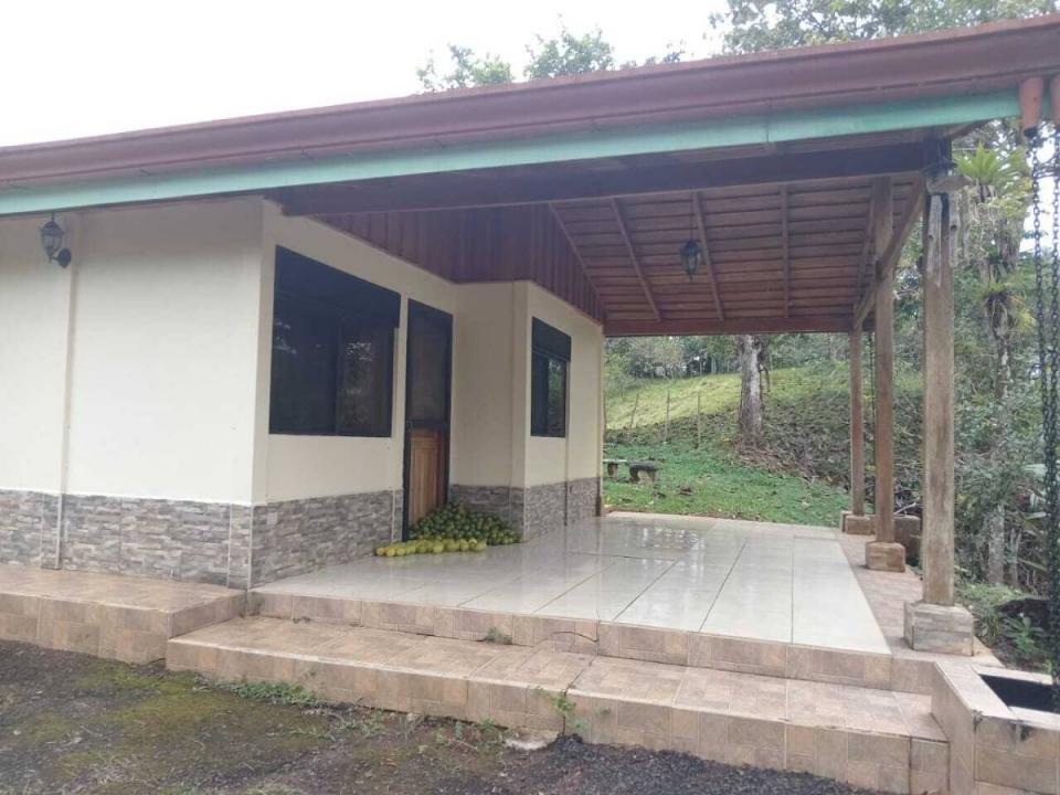 Bijagual Carara Turrubáres, San José 61105, 哥斯達尼加