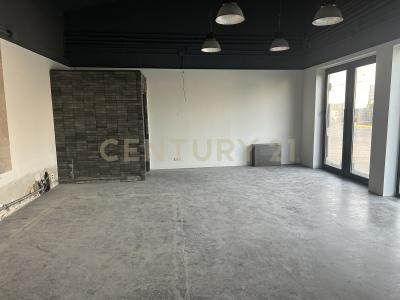 Viale del Lavoro, San Martino Buon Albergo, Veneto 37036, Italy