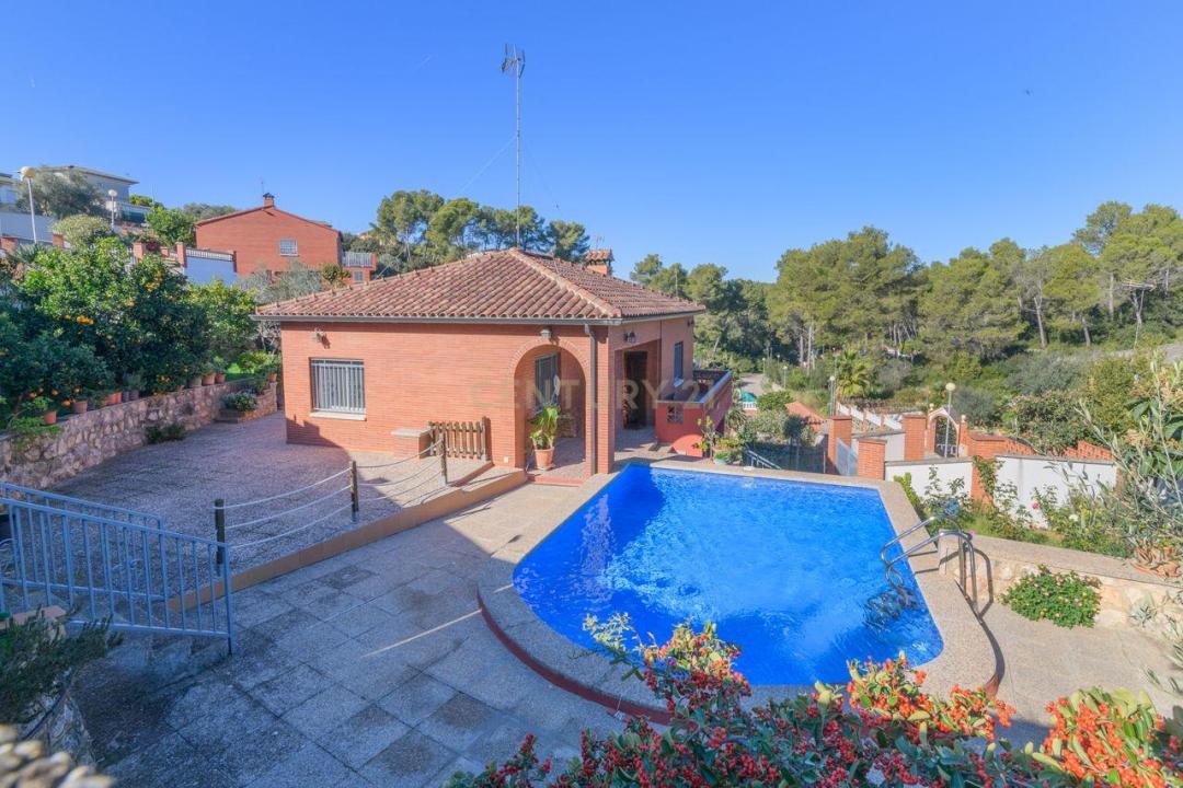 Barcelona, Cataluña/Catalunya 08729, Spain