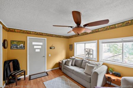 10 S Imperial Drive, Tawas City, מישיגן 48763, ארצות הברית של אמריקה 