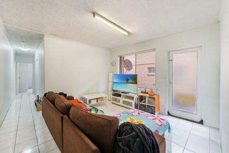 8/64 Broomfield Street, Cabramatta, NSW 2166, Australia