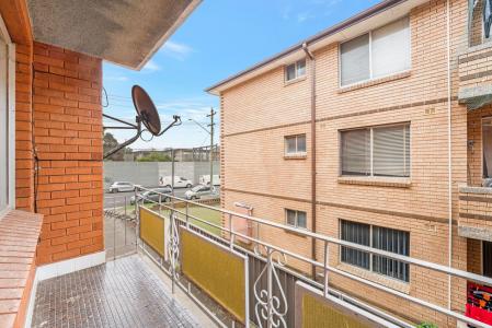 8/64 Broomfield Street, Cabramatta, NSW 2166, Australia