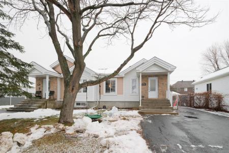 175  Rue Théodore-Robitaille, Quebec J3X 2G2, Canada