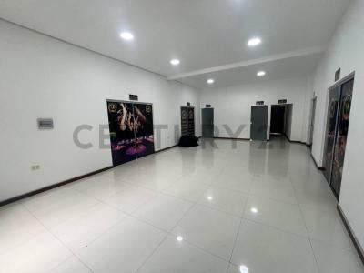 Final Av Virgen de lujan zona  Clara Serrano , Norte, Santa Cruz 00001, Bolivie