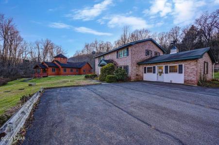 536a Fall Brook Road, Starlight, Pennsylvania 18461, USA