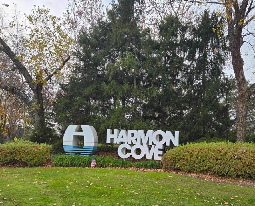 570 Sanderling Ct, Secaucus, Nova Jersey 07094, Estados Unidos