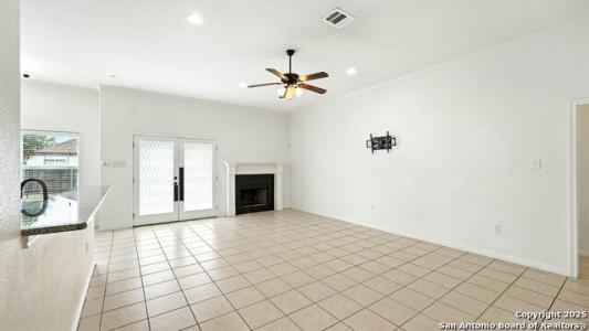 637 Topaz, Seguin, Texas 78155