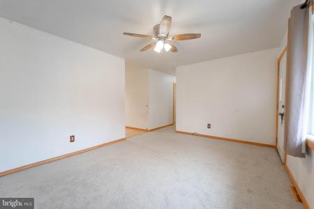 201 Nina Court, Glen Burnie, メリーランド 21060, アメリカ合衆国