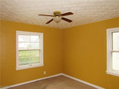 21102 Raymond Street, Maple Heights, אוהיו 44137, ארצות הברית של אמריקה