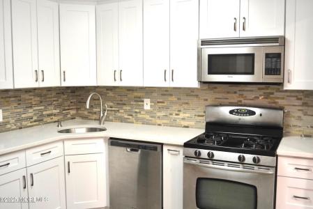 15 Interlaken Court #6, Hypothek, New Jersey 07728, USA