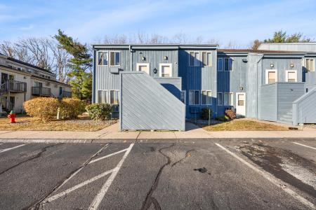 426 Emmett Street APT N, Bristol, Connecticut 06010, Estados Unidos