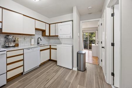 426 Emmett Street APT N, Bristol, Connecticut 06010, Estados Unidos