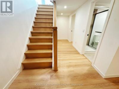 2417 MISSISSAUGA ROAD, Mississauga (sheridan), Ontario L5H 2L4, Canada