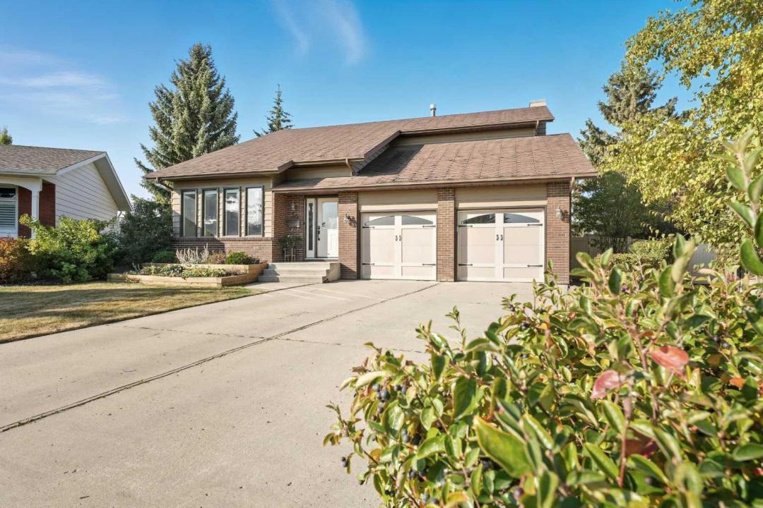 30 COMFORT CLOSE, Red Deer, Alberta T4P 2T7, Kanada