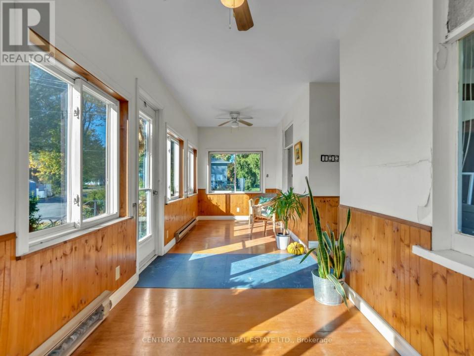 49 CONSECON STREET, Prince Edward County (wellington Ward), Ontario K0K 3L0, Canada