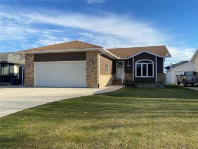 112 JOYCE STREET, Beausejour, Manitoba R0E 0C0, Canada