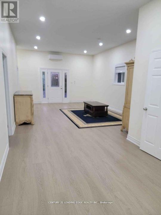 352 SUNNYRIDGE ROAD WEST, Hamilton (ancaster), Ontario L0R 1R0, Canada