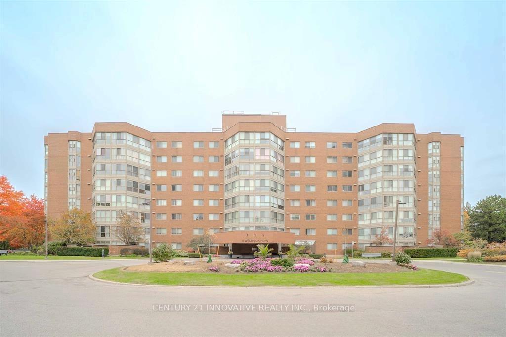 5 WELDRICK ROAD W, Richmond Hill, Ontario L4C 8S9, Canadá