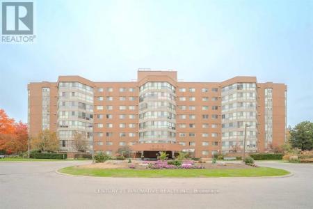 5 WELDRICK ROAD WEST, Richmond Hill (north Richvale), Ontario L4C 8S9, Canada