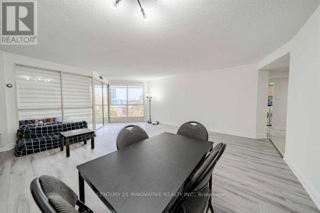 5 WELDRICK ROAD WEST, Richmond Hill (north Richvale), Ontario L4C 8S9, Canada