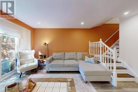 589 FRANCIS ROAD EAST, Burlington (lasalle), Ontario L7T 3X6, Canada