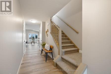 9 POSTMA CRESCENT, North Middlesex (ailsa Craig), Ontario N0M 1A0, Canada