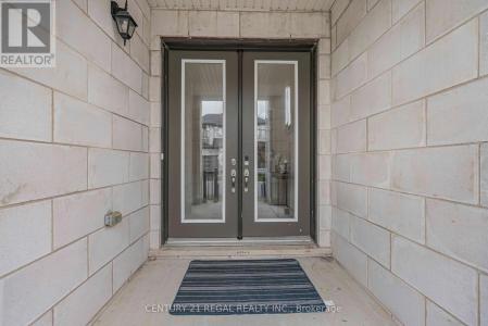 15 BALLANVIEW COURT, Whitchurch-stouffville (ballantrae), Ontario L4A 4W9, Canada