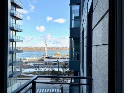 859 Rue de la Commune E., Montréal (Ville-Marie), Quebec H2L 0B9, Canada