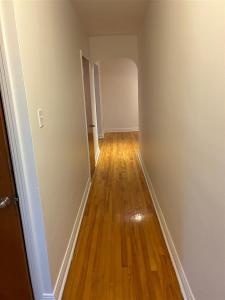 3785  Av. Dupuis, Montréal (Côte-des-Neiges/Notre-Dame-de-Grâce), Quebec H3T 1E5, Kanada