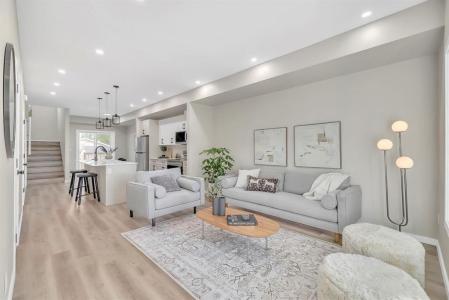 40 VIVIAN AVENUE, Winnipeg, Manitoba R2M 0E4, Kanada