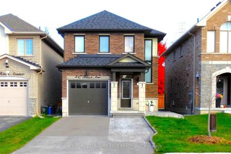 447 RITAS AVENUE, Newmarket, Ontario L3X 2N1, Canada