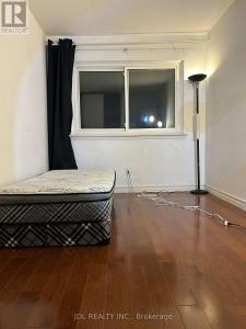 2451 BRIDLETOWNE CIRCLE, Toronto (l'amoreaux), Ontario M1W 2Y4, Kanada