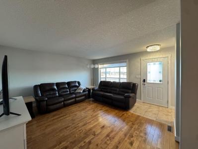 4316 18 AVENUE, Edson, Альберта T7E 0C1, Канада